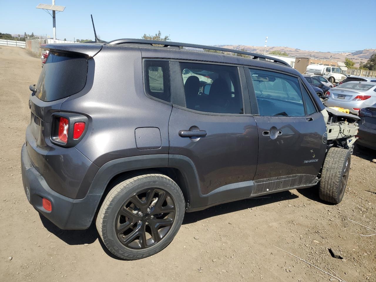2018 Jeep Renegade VIN ZACCJABB0JPH25804 Copart auction photo, front end damage thumbnail 3