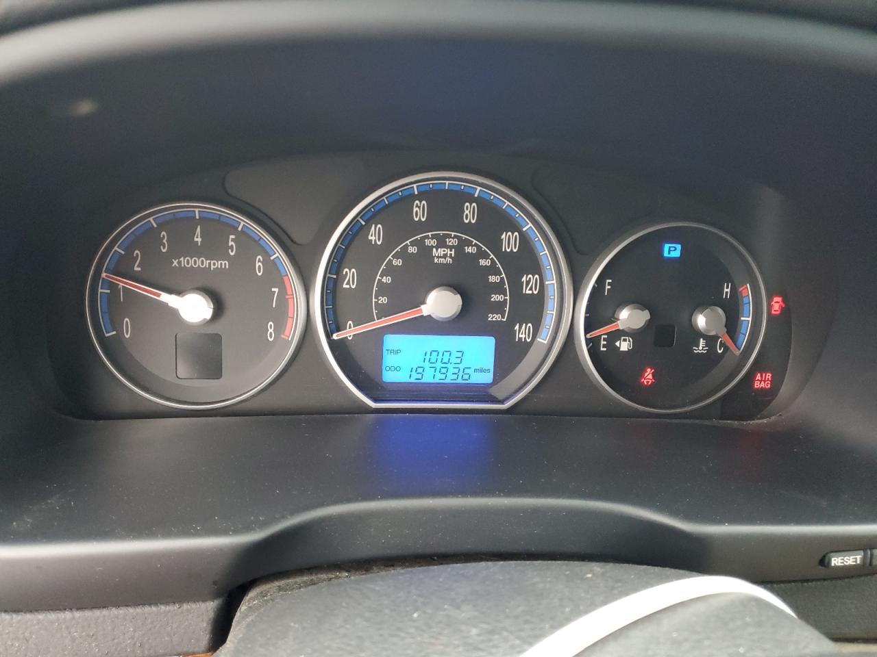 2008 Hyundai Santa Fe VIN 5NMSH13E58H226514 Copart auction photo, front end / rear end damage thumbnail 9