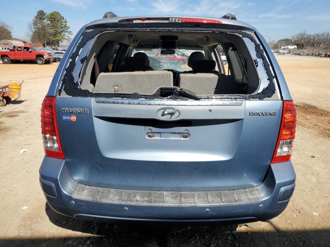 2007 Hyundai Entourage VIN KNDMC233076029967 Copart auction photo, top/roof damage thumbnail 6