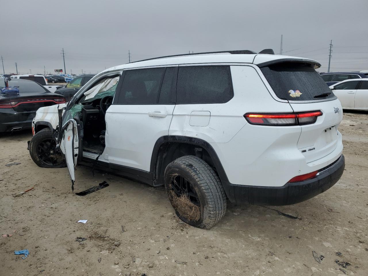 2021 Jeep Grand Cherokee VIN 1C4RJKBG8M8106021 Copart auction photo, all over damage thumbnail 2