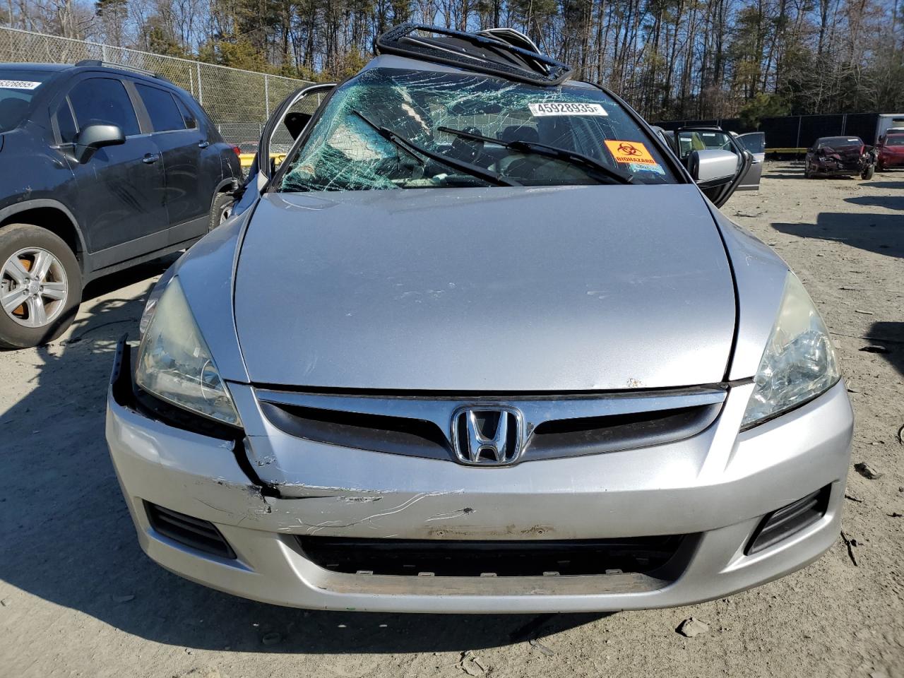 2007 Honda Accord VIN 1HGCM56847A113855 Copart auction photo, side / top/roof damage thumbnail 5