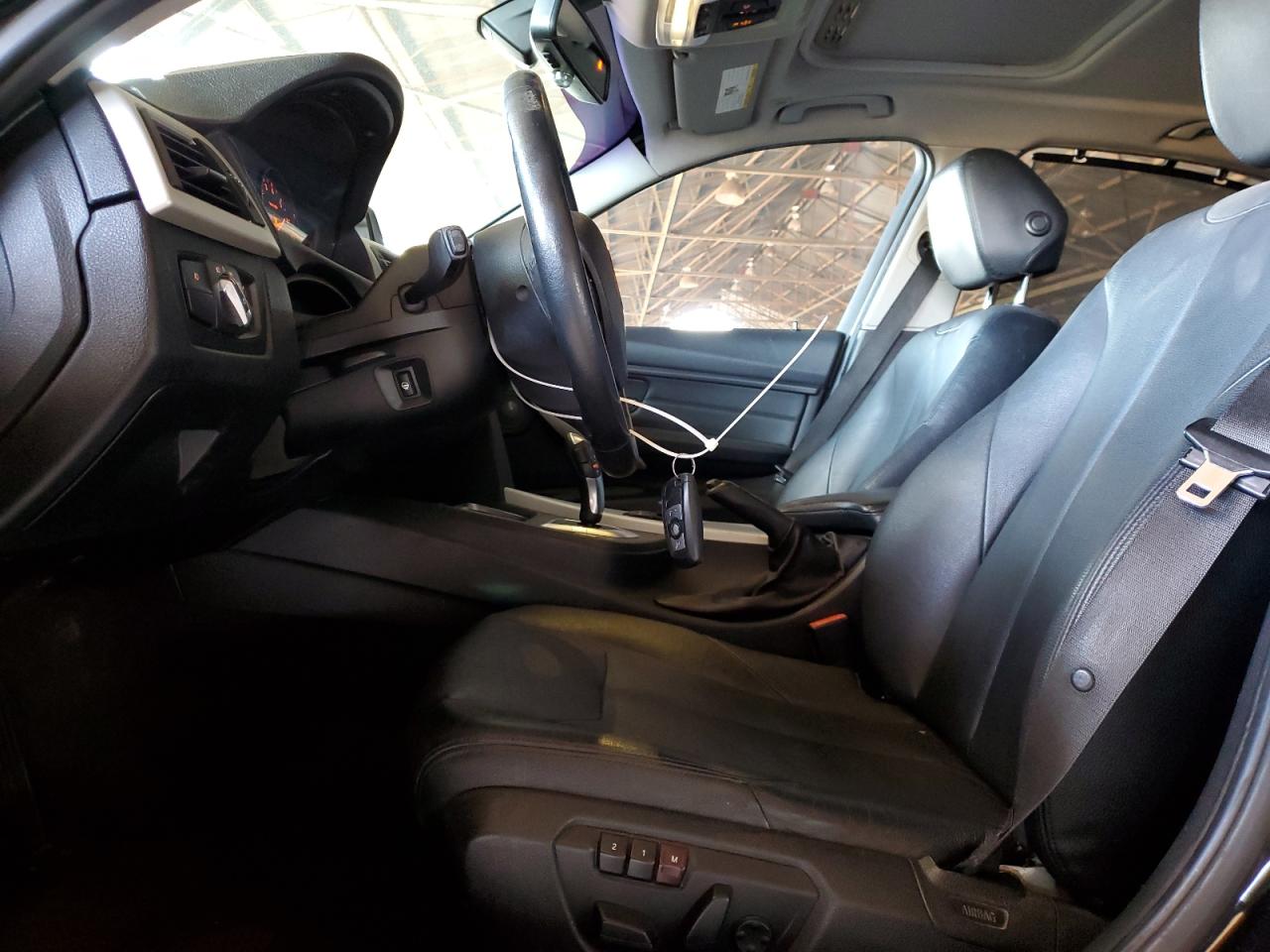 2012 BMW 3er VIN WBA3A5C54CF349384 Copart auction photo, minor dent/scratches damage thumbnail 7