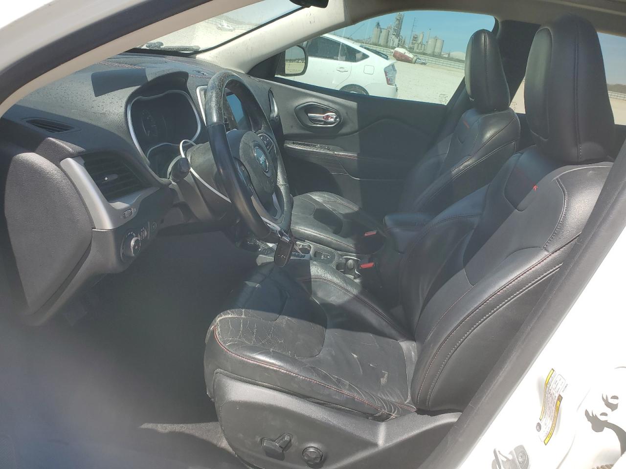 2014 Jeep Cherokee VIN 1C4PJMBS0EW125635 Copart auction photo, front end / hail damage thumbnail 7