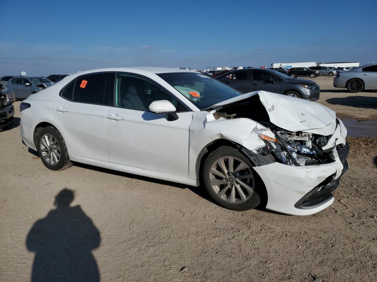 2022 Toyota Camry VIN 4T1C11AKXNU645024 Copart auction photo, front end damage thumbnail 4