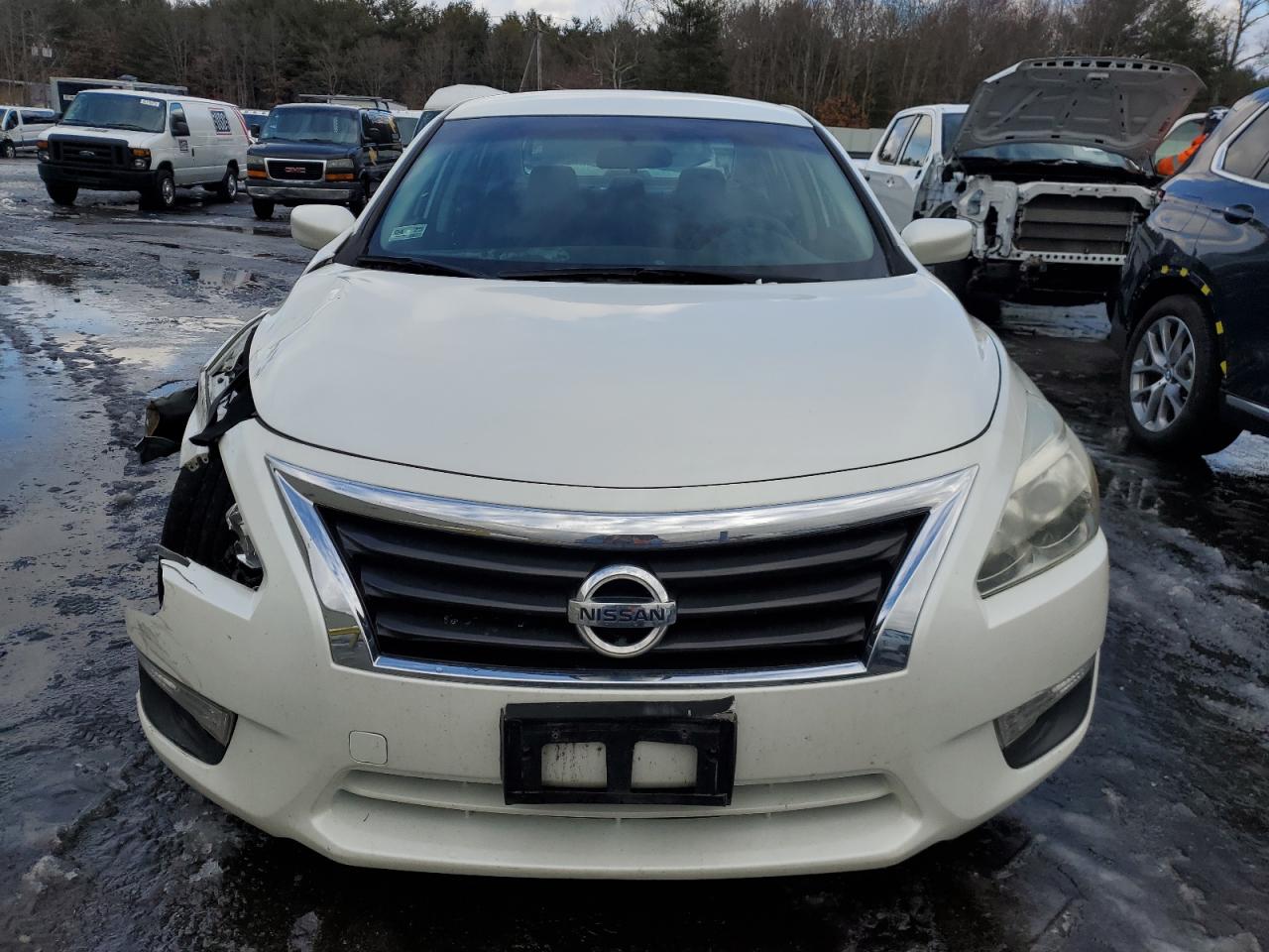 2014 Nissan Altima VIN 1N4AL3AP7EC174684 Copart auction photo, front end / side damage thumbnail 5