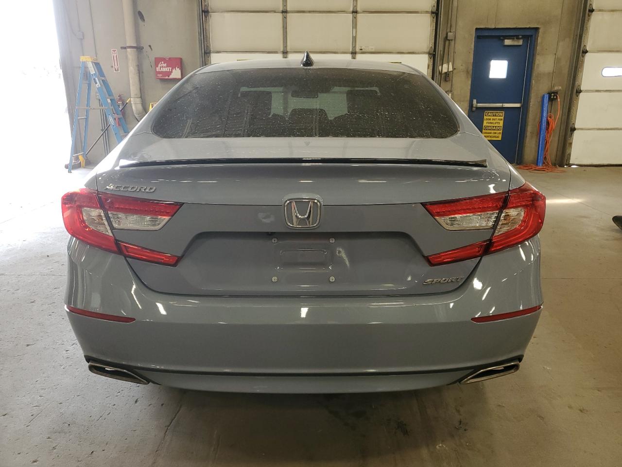 2022 Honda Accord VIN 1HGCV1F31NA051418 Copart auction photo, front end / minor dent/scratches damage thumbnail 6