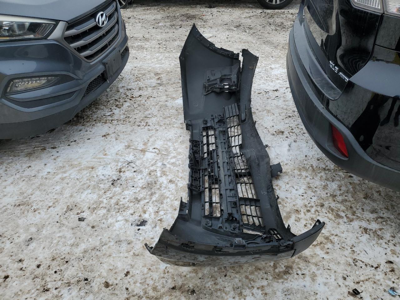 2019 Toyota Highlander VIN 5TDJZRFH1KS916424 Copart auction photo, front end damage thumbnail 13