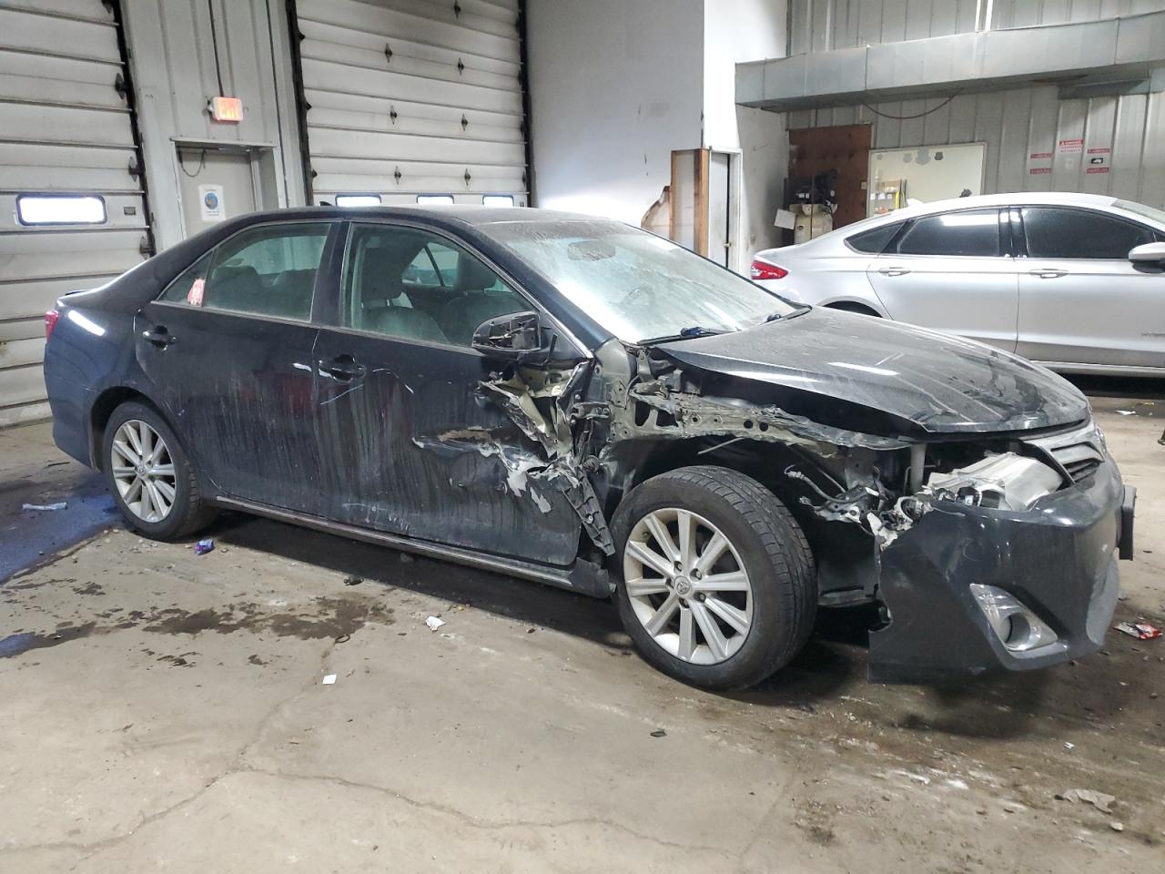 2012 Toyota Camry VIN 4T1BK1FK8CU512597 Copart auction photo, front end / side damage thumbnail 4
