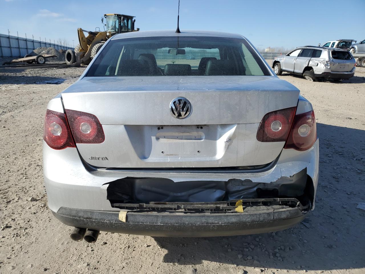 2010 Volkswagen Jetta VIN 3VWRX7AJ1AM117715 Copart auction photo, rear end damage thumbnail 6