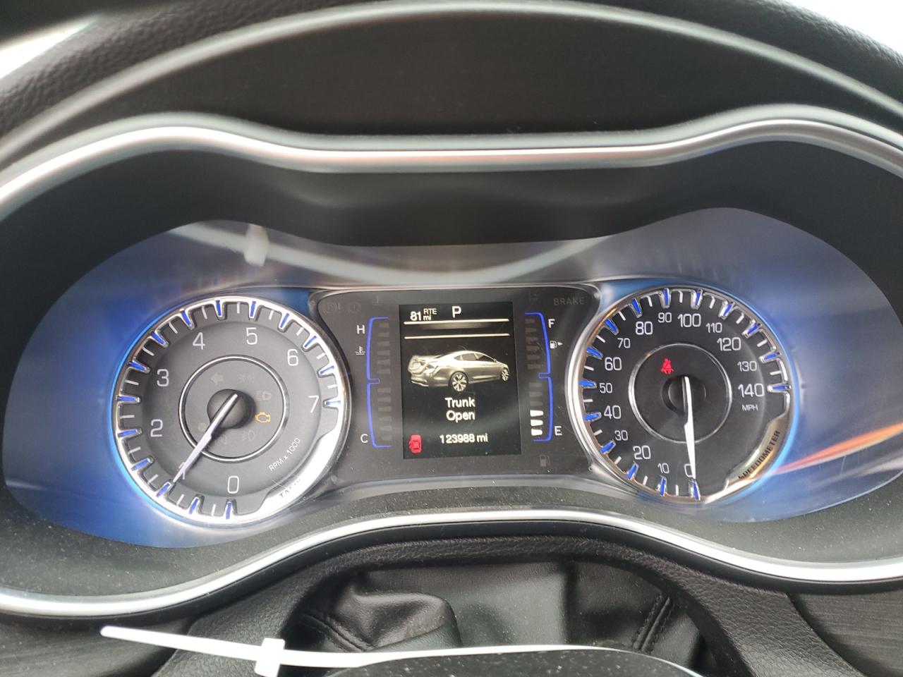 2015 Chrysler 200 VIN 1C3CCCABXFN592500 Copart auction photo, front end damage thumbnail 9