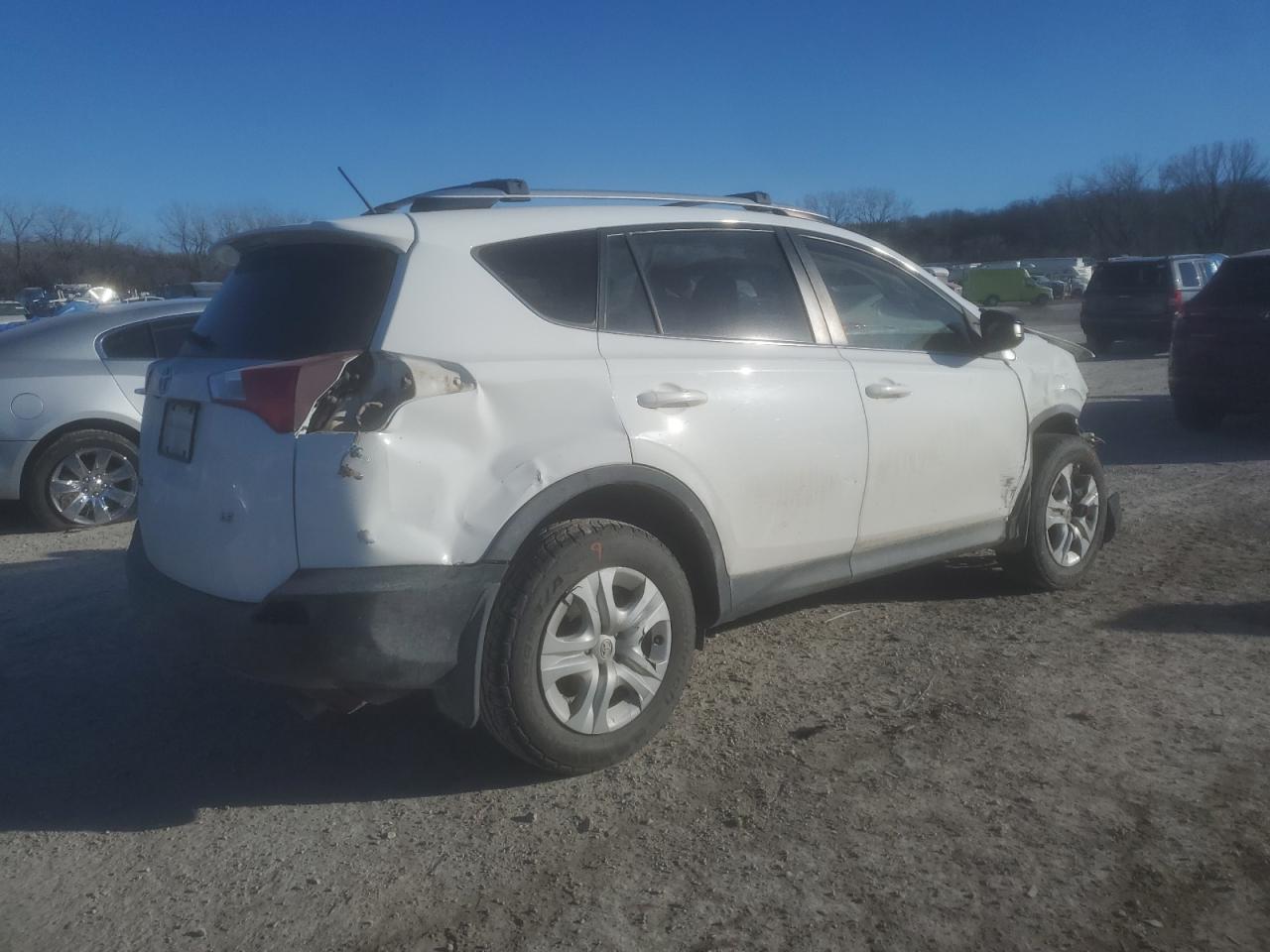 2015 Toyota RAV 4 VIN JTMZFREV4FJ056573 Copart auction photo, front end damage thumbnail 3