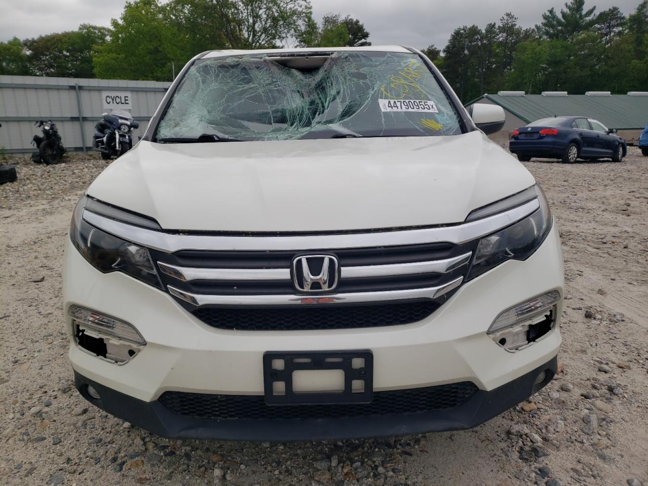 2018 Honda Pilot VIN 5FNYF6H38JB065393 Copart auction photo, rollover / all over damage thumbnail 5