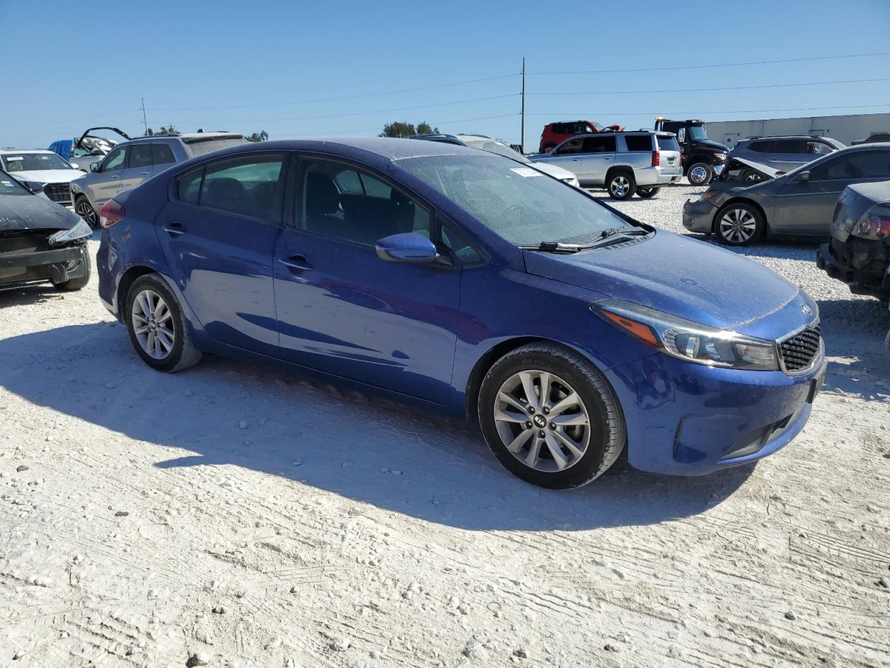 2017 KIA Forte VIN 3KPFL4A75HE098871 Copart auction photo, hail / minor dent/scratches damage thumbnail 4