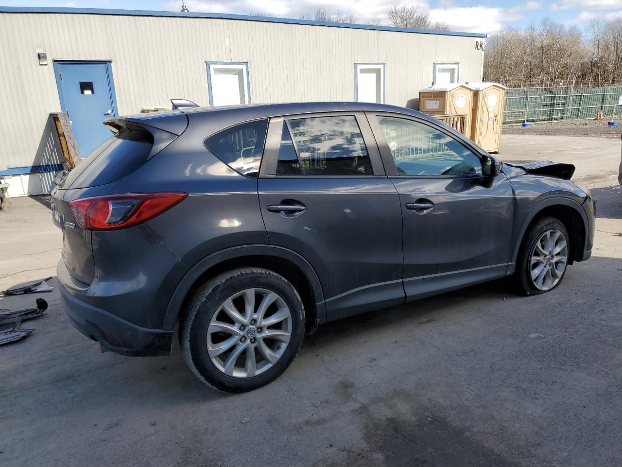 2015 Mazda CX-5 VIN JM3KE4DY7F0531620 Copart auction photo, front end / side damage thumbnail 3