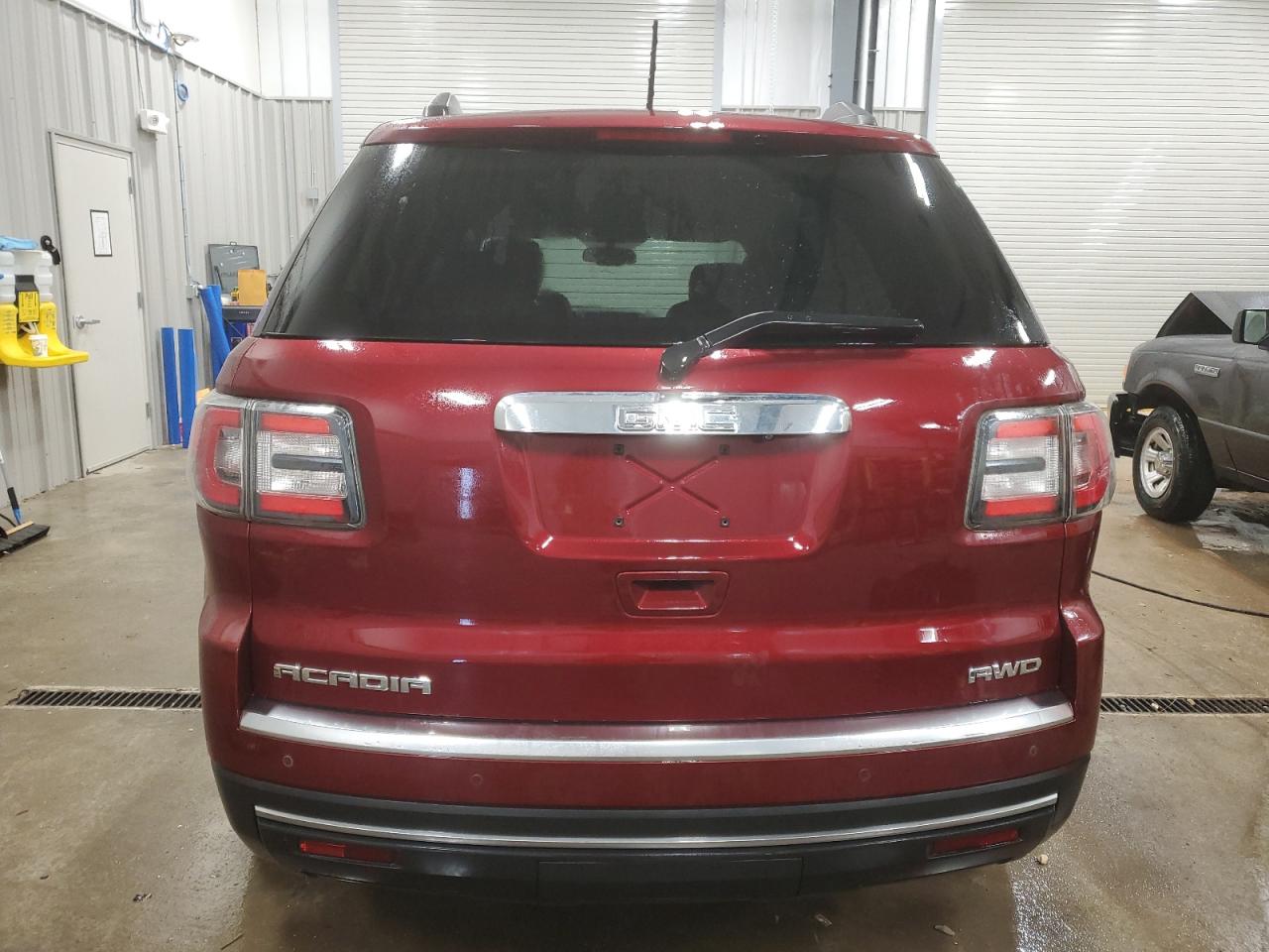 2015 GMC Acadia VIN 1GKKVSKD9FJ175327 Copart auction photo, front end damage thumbnail 6