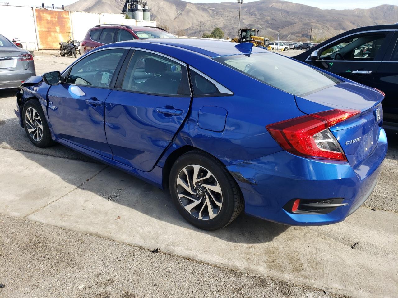 2017 Honda Civic VIN 2HGFC2F7XHH528722 Copart auction photo, front end / side damage thumbnail 2
