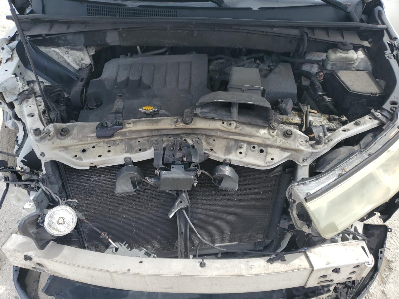 2015 Toyota Highlander VIN 5TDDKRFH9FS125663 Copart auction photo, all over / minor dent/scratches damage thumbnail 14