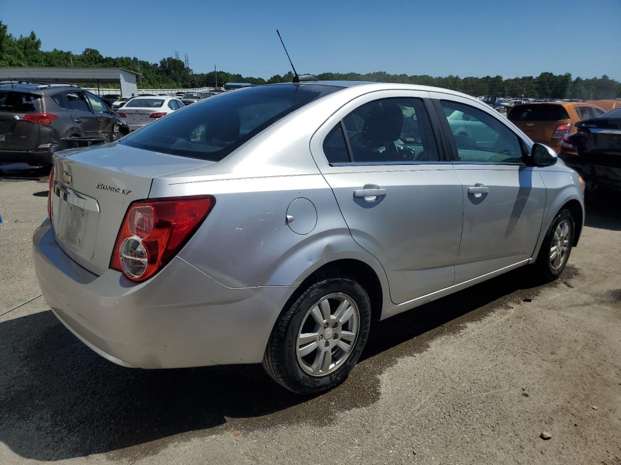 2016 Chevrolet Sonic VIN 1G1JC5SH0G4178272 Copart auction photo, rear end damage thumbnail 3