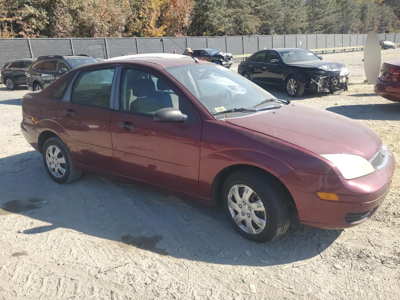 2007 Ford Focus VIN 1FAFP34NX7W208364 Copart auction photo, mechanical damage thumbnail 4