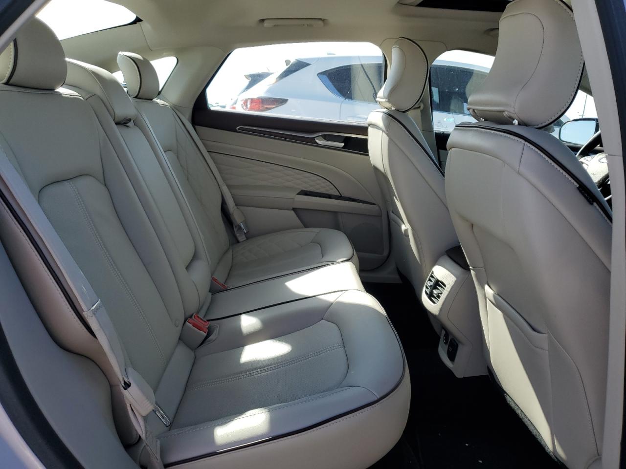 2017 Ford Fusion VIN 3FA6P0K92HR220985 Copart auction photo, rear end / minor dent/scratches damage thumbnail 10