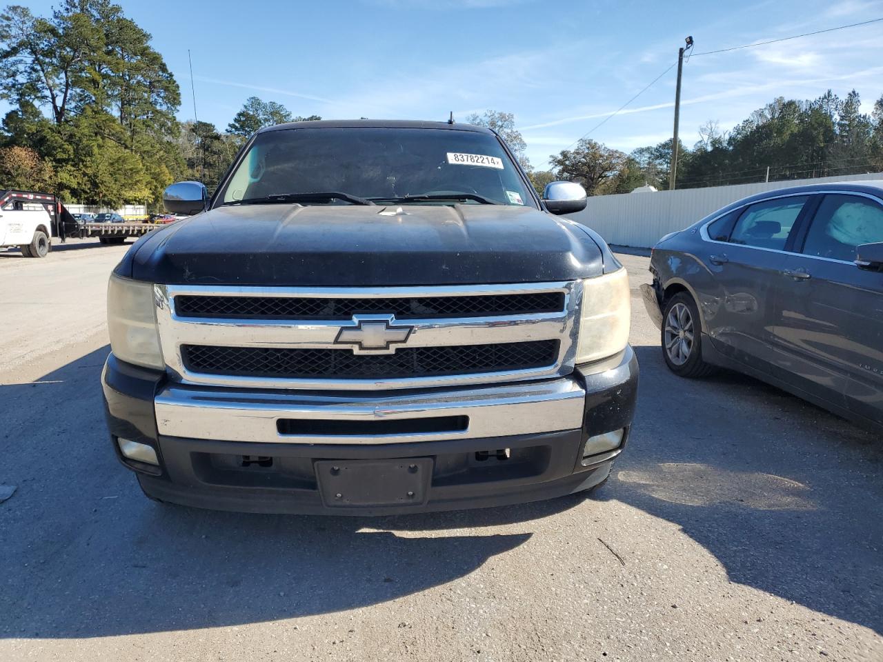 2011 Chevrolet Silverado VIN 1GCRCSE02BZ166618 Copart auction photo, minor dent/scratches damage thumbnail 5