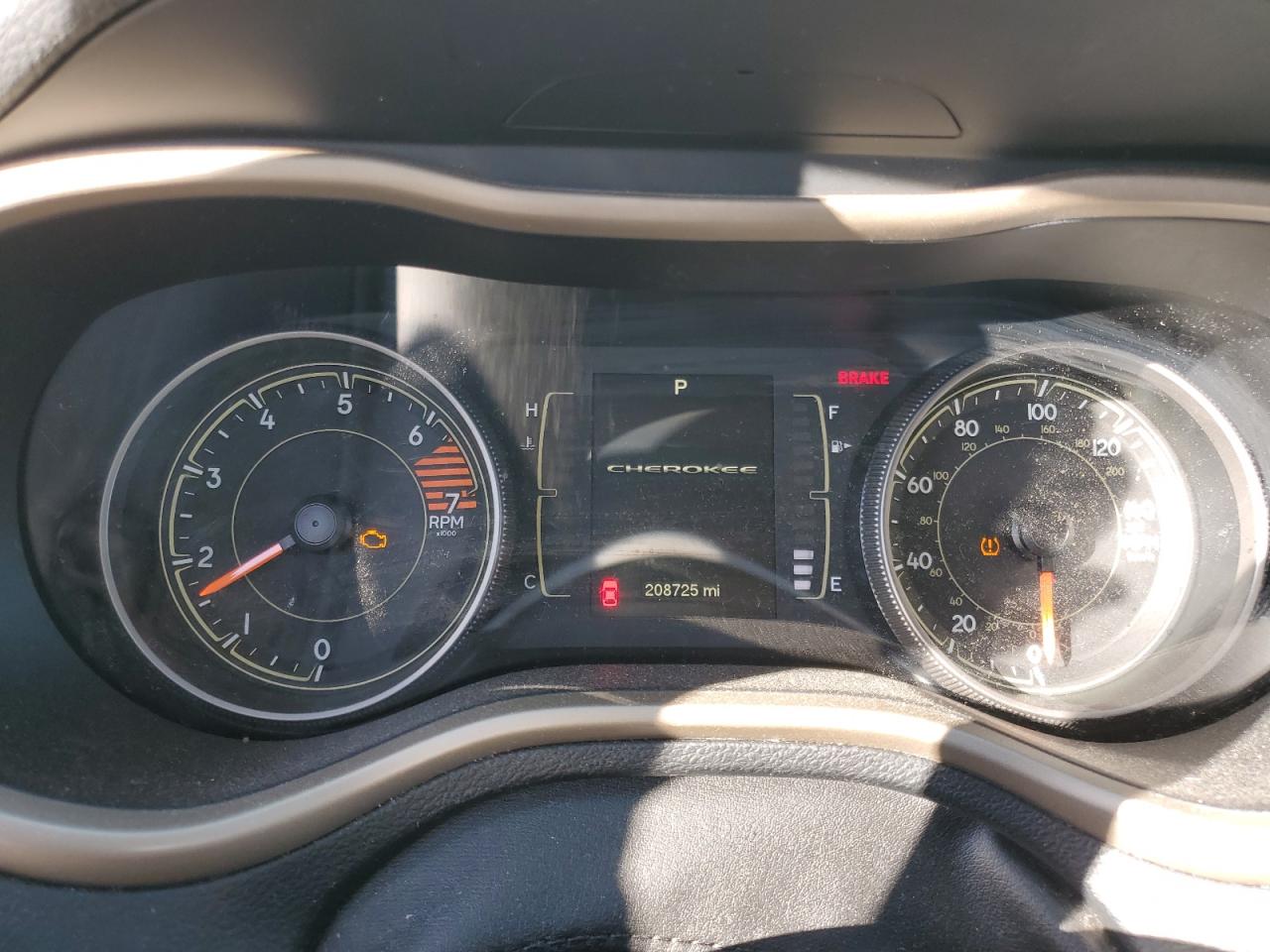 2016 Jeep Grand Cherokee VIN 1C4PJLABXGW370165 Copart auction photo, front end damage thumbnail 9