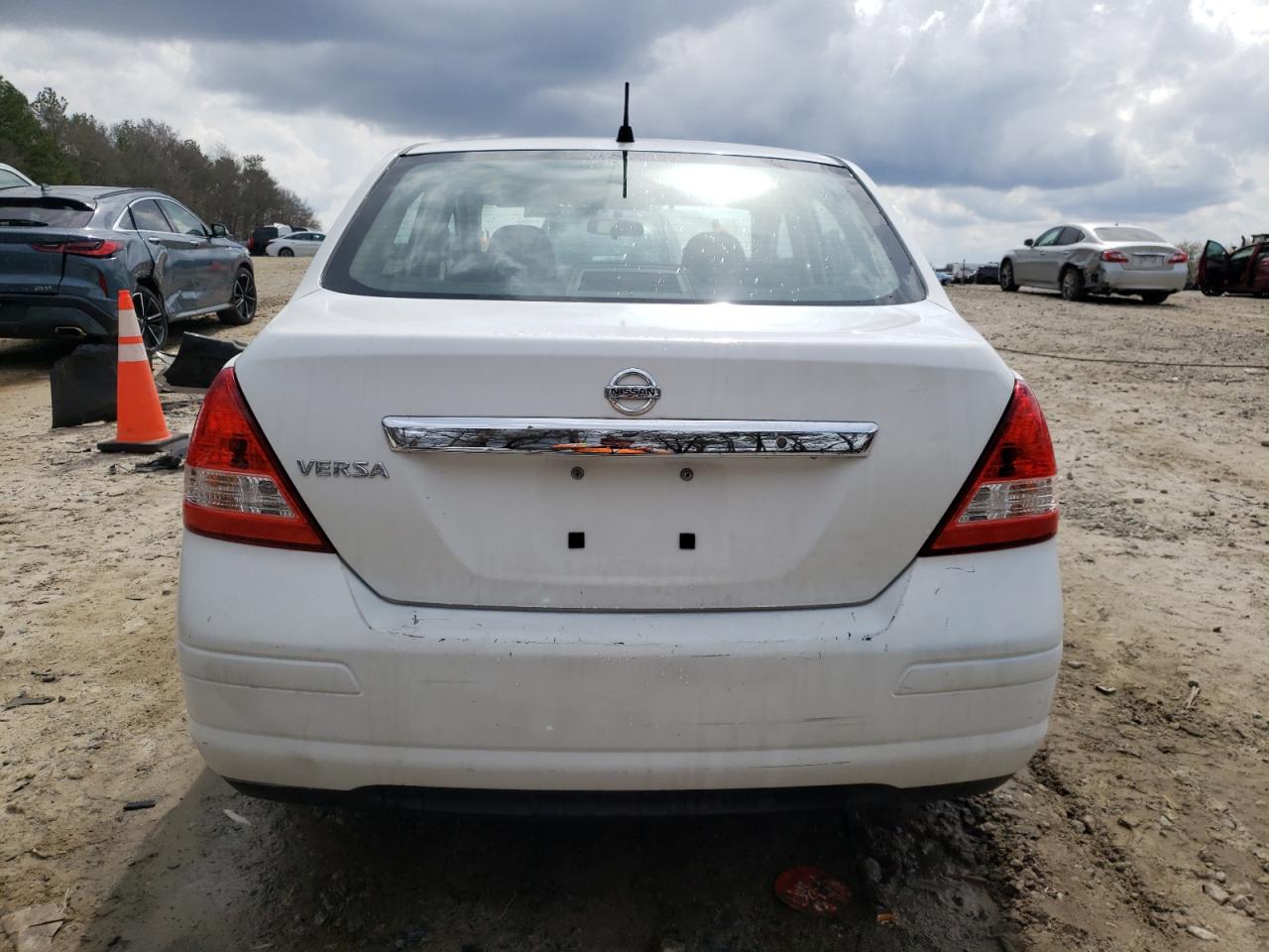 2010 Nissan Versa VIN 3N1BC1AP1AL394858 Copart auction photo, front end damage thumbnail 6