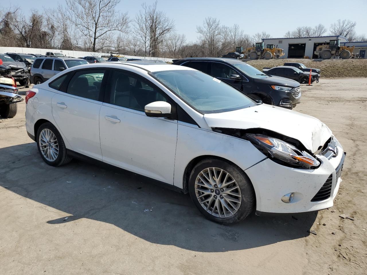 2012 Ford Focus VIN 1FAHP3H24CL168142 Copart auction photo, front end damage thumbnail 4
