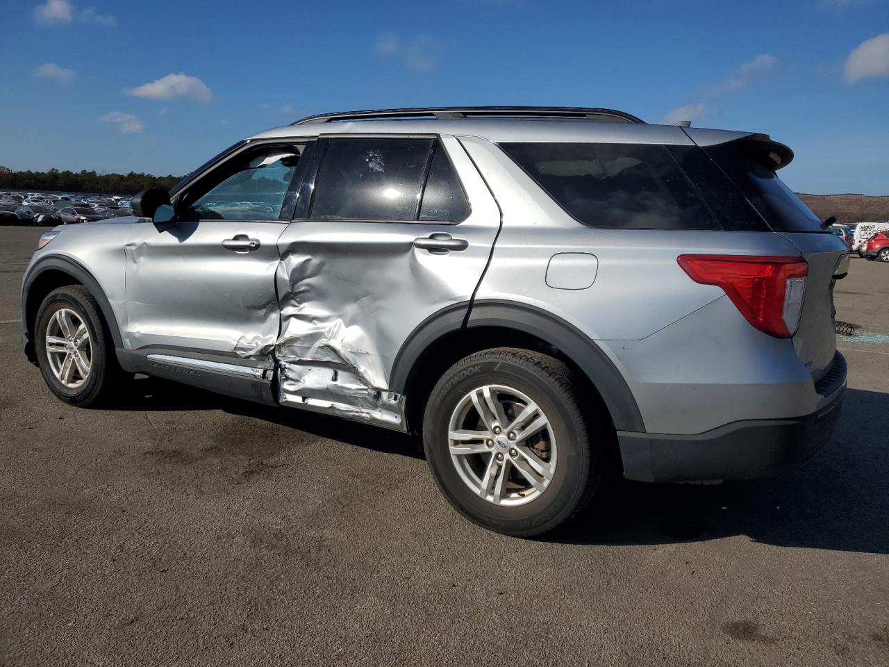 2023 Ford Explorer VIN 1FMSK8DH1PGB49693 Copart auction photo, side / minor dent/scratches damage thumbnail 2