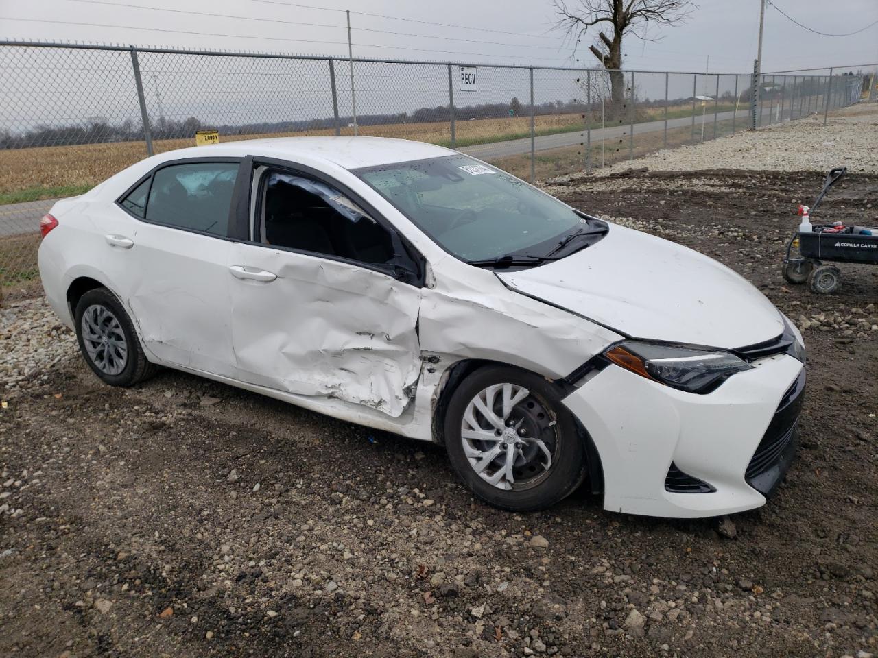 2017 Toyota Corolla VIN 5YFBURHE9HP662629 Copart auction photo, side / minor dent/scratches damage thumbnail 4