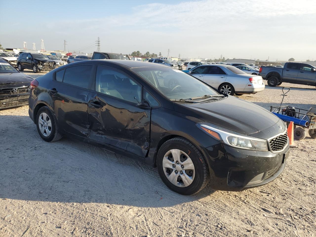 2018 KIA Forte VIN 3KPFK4A75JE209525 Copart auction photo, side damage thumbnail 4