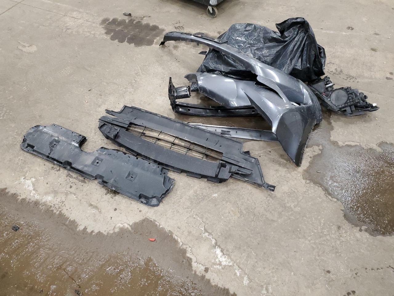 2017 Toyota RAV 4 VIN JTMRFREV2HD205905 Copart auction photo, front end damage thumbnail 15