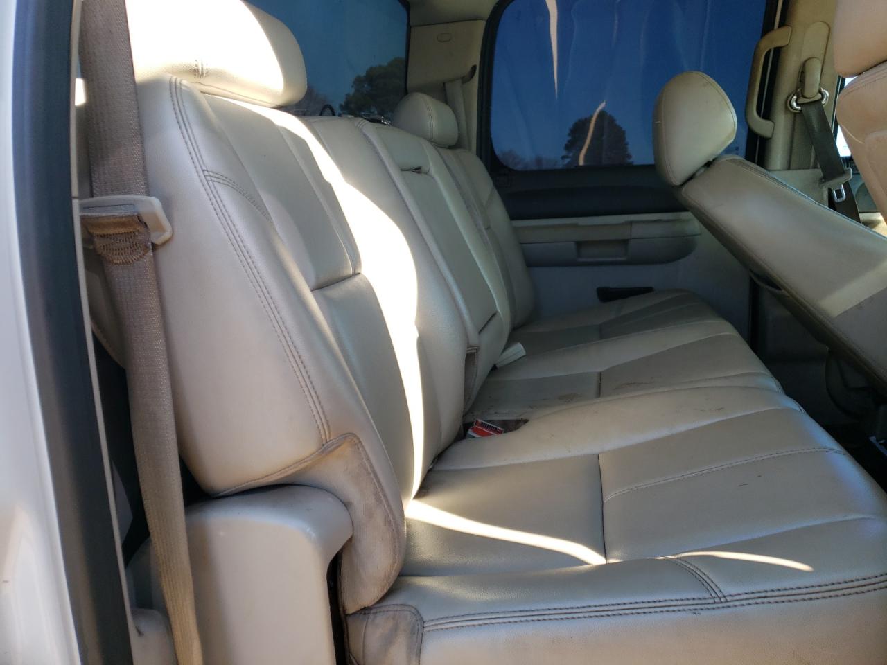2011 Chevrolet Silverado VIN 3GCPCSE02BG399440 Copart auction photo, rear end / side damage thumbnail 10