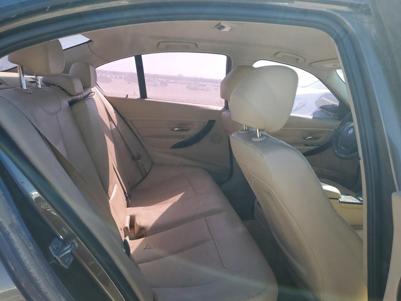 2015 BMW 3er VIN WBA3B1G58FNT05379 Copart auction photo, front end / minor dent/scratches damage thumbnail 10