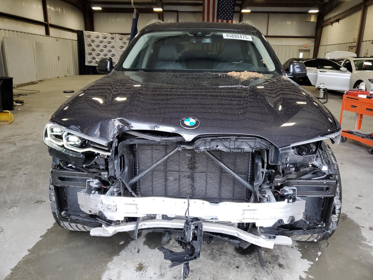 2021 BMW X7 VIN 5UXCW2C0XM9H51936 Copart auction photo, front end / side damage thumbnail 5