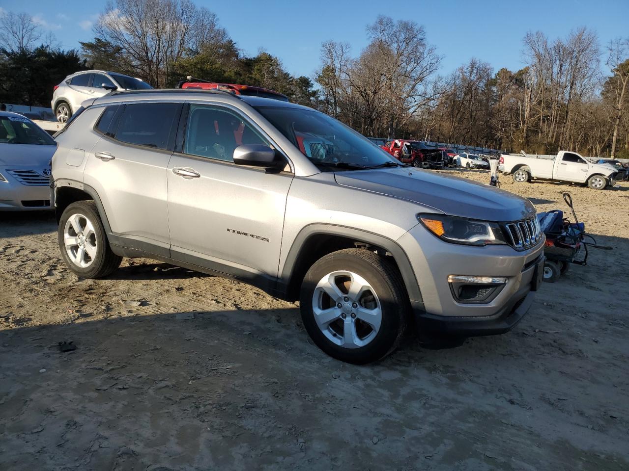 2018 Jeep Compass VIN 3C4NJDBB5JT359891 Copart auction photo, rejected repair / rear end damage thumbnail 4