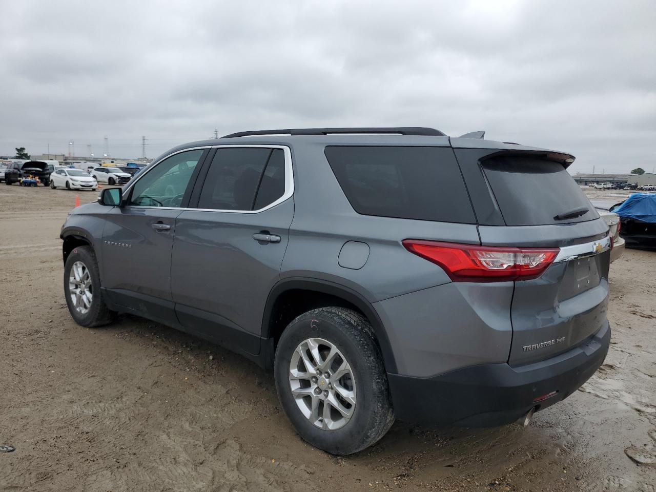 2021 Chevrolet Traverse VIN 1GNEVGKW0MJ218433 Copart auction photo, front end / minor dent/scratches damage thumbnail 2