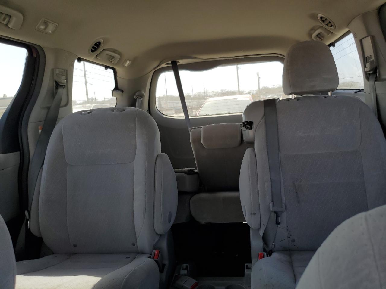 2015 Toyota Sienna VIN 5TDKK3DC8FS626653 Copart auction photo, minor dent/scratches damage thumbnail 10