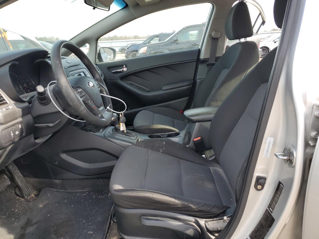 2015 KIA Forte VIN KNAFX4A67F5317251 Copart auction photo, front end damage thumbnail 7