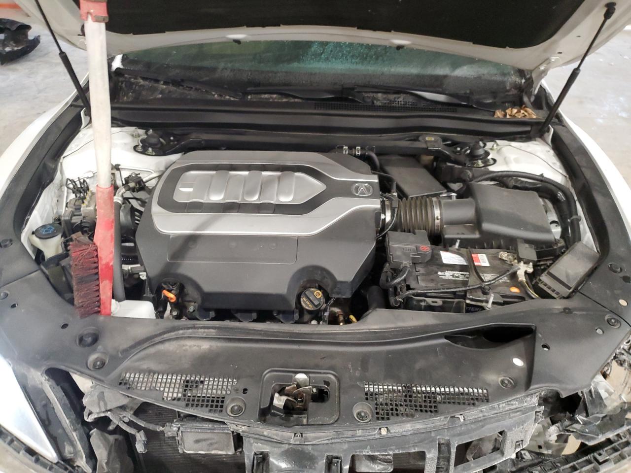 2016 Acura RLX VIN JH4KC1F90GC000583 Copart auction photo, front end / minor dent/scratches damage thumbnail 11