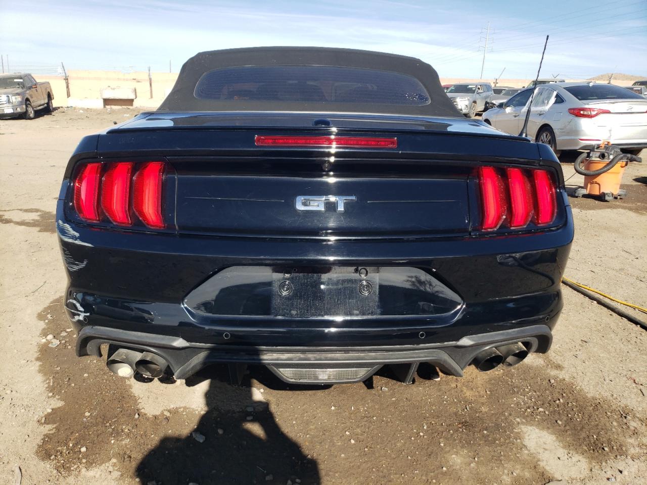 2020 Ford Mustang VIN 1FATP8FF6L5111734 Copart auction photo, side / front end damage thumbnail 6