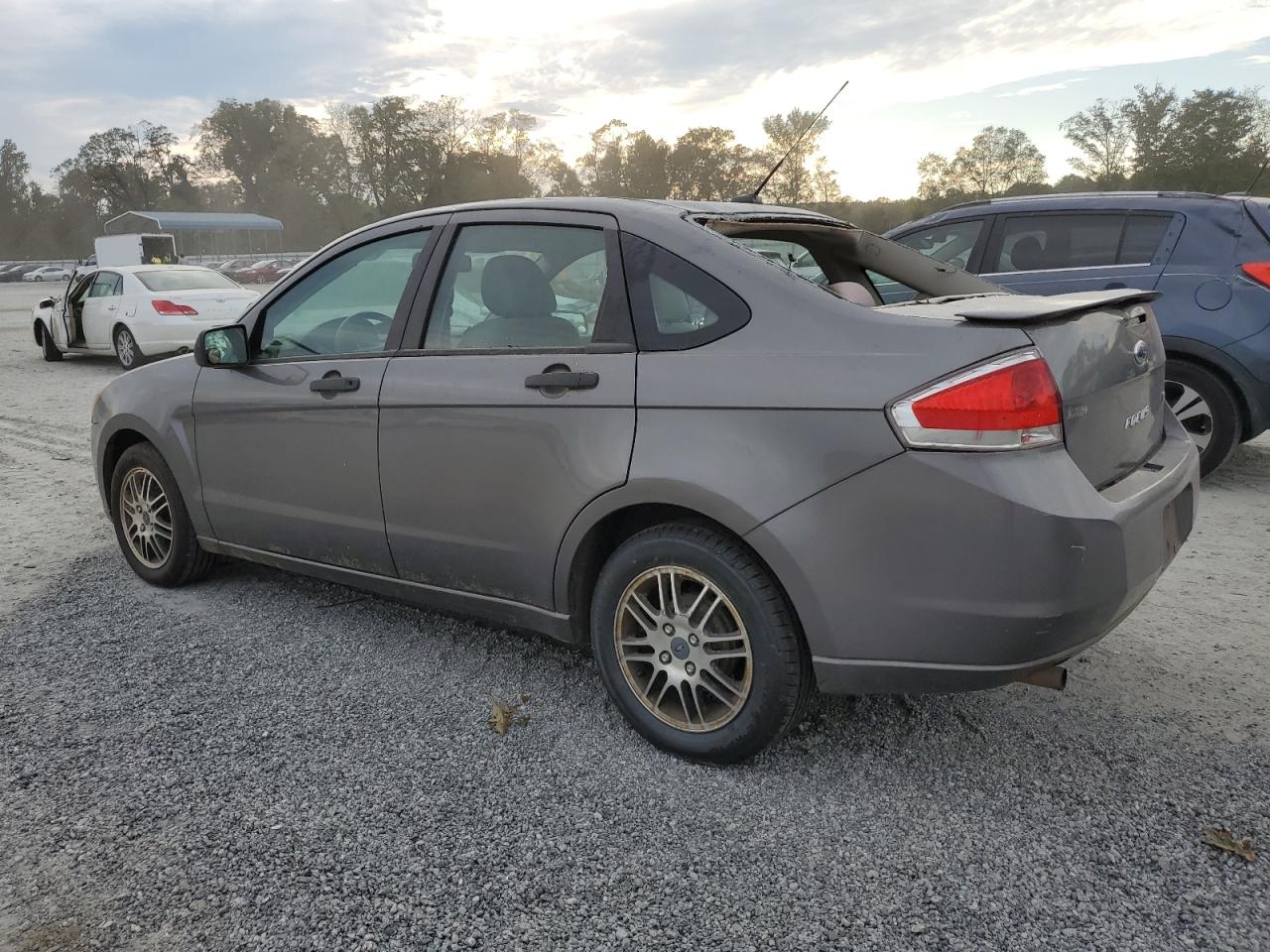 2010 Ford Focus VIN 1FAHP3FN5AW286256 Copart auction photo, top/roof damage thumbnail 2