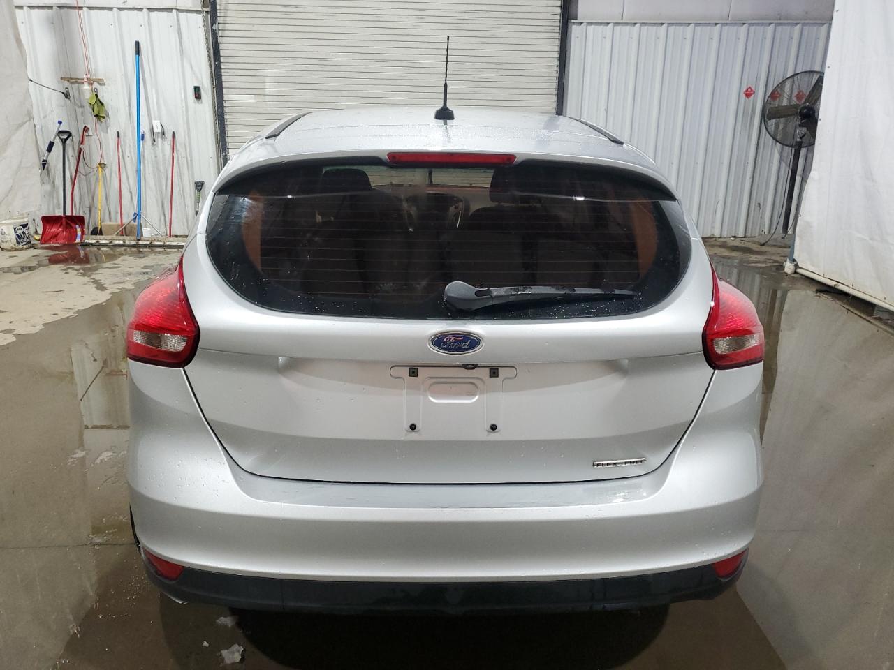 2015 Ford Focus VIN 1FADP3K24FL383435 Copart auction photo, front end / minor dent/scratches damage thumbnail 6