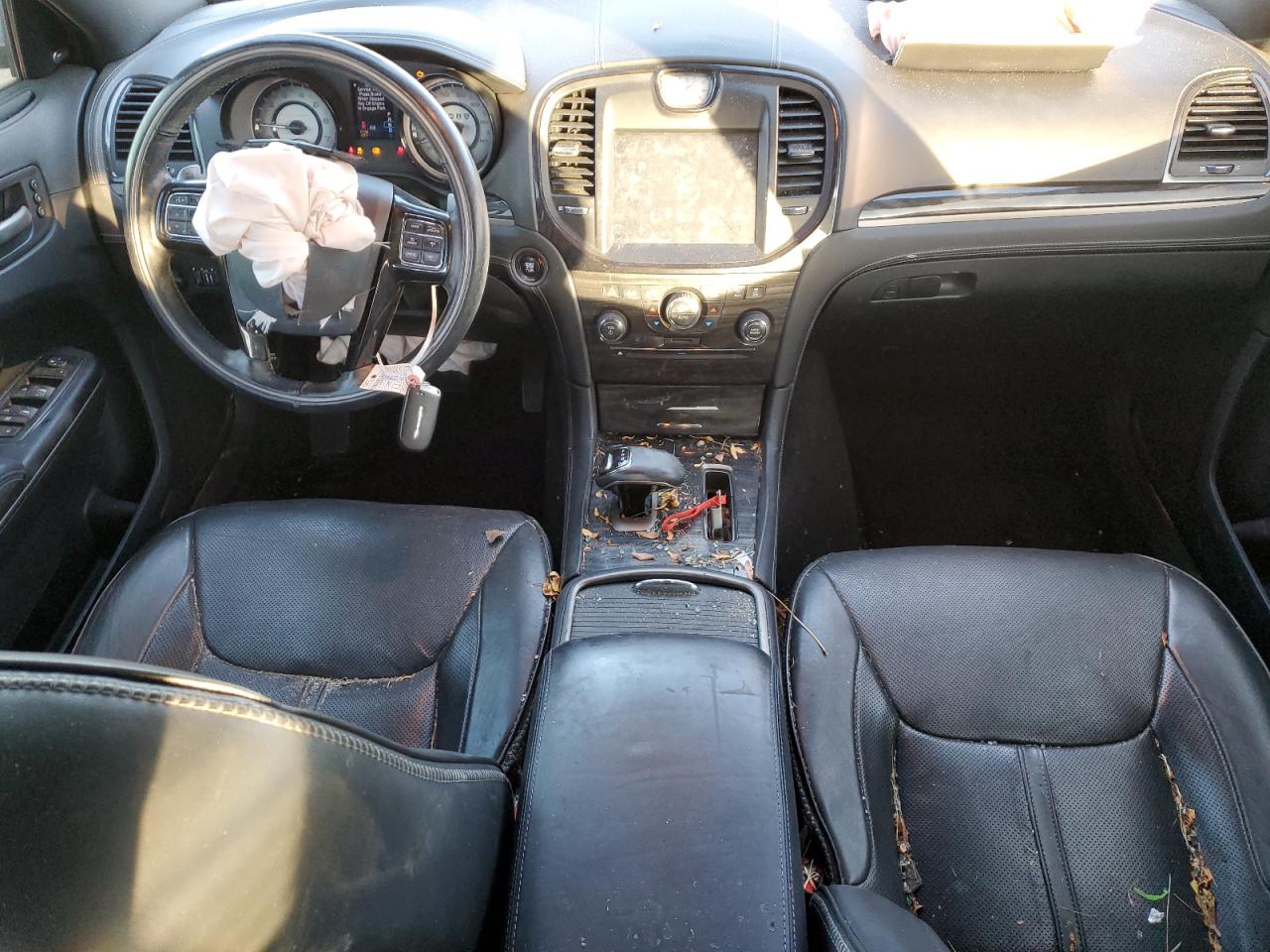 2014 Chrysler 300 VIN 2C3CCAJG5EH240433 Copart auction photo, front end / side damage thumbnail 8