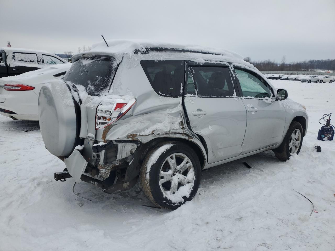 2012 Toyota RAV 4 VIN 2T3BF4DV1CW211020 Copart auction photo, rear end / side damage thumbnail 3