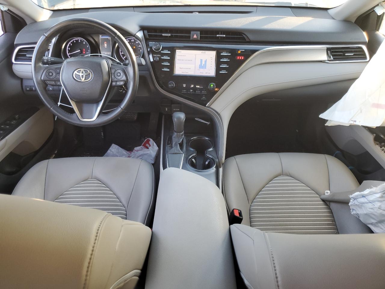 2018 Toyota Camry VIN 4T1B11HK7JU667400 Copart auction photo, side / front end damage thumbnail 8