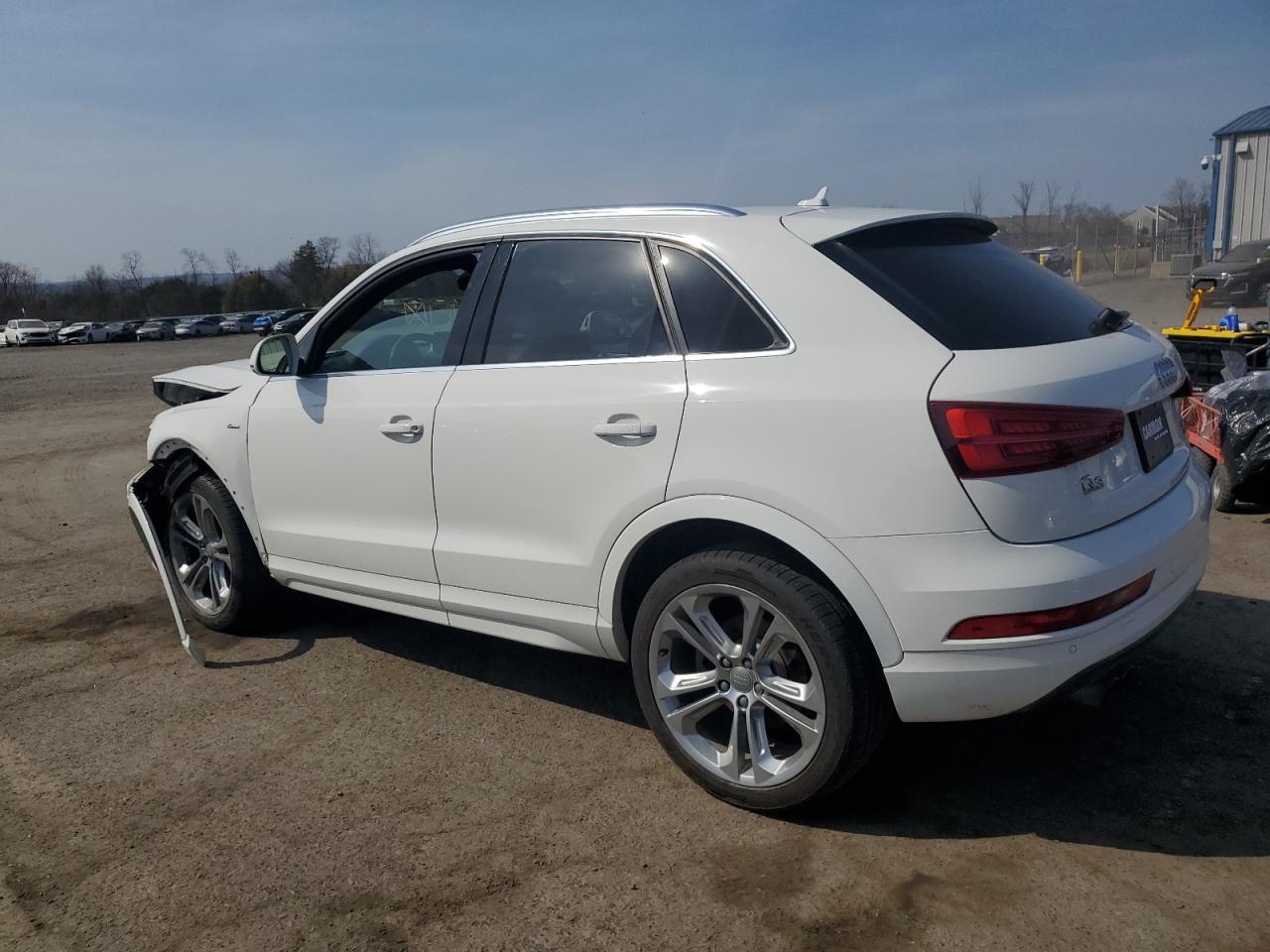 2018 Audi Q3 VIN WA1JCCFS2JR034471 Copart auction photo, front end / side damage thumbnail 2