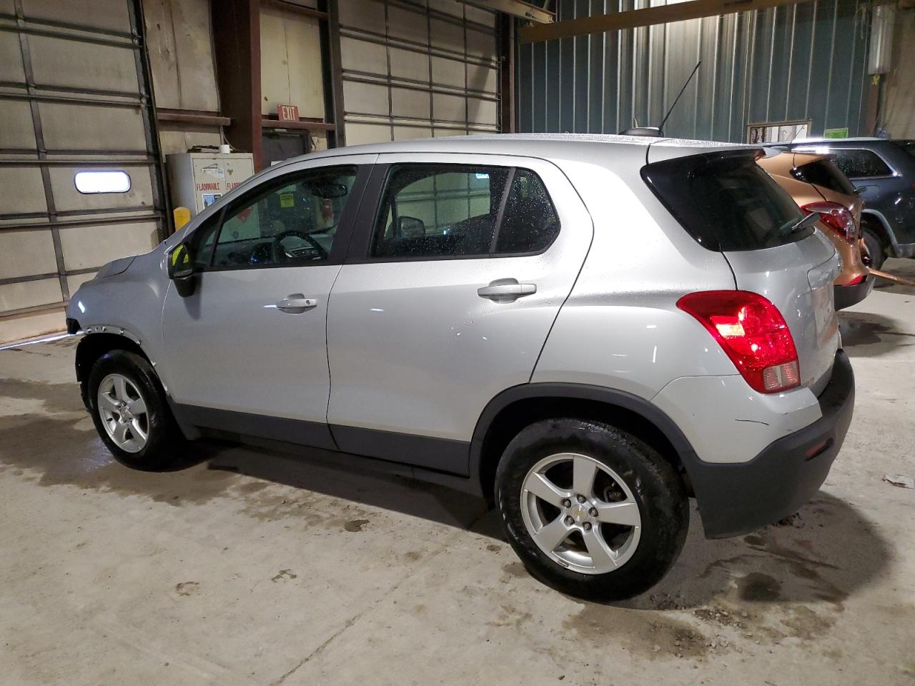 2016 Chevrolet Trax VIN 3GNCJNSB7GL236414 Copart auction photo, front end / minor dent/scratches damage thumbnail 2