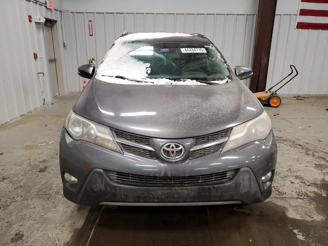 2013 Toyota RAV 4 VIN 2T3RFREV9DW075702 Copart auction photo, side / rear end damage thumbnail 5