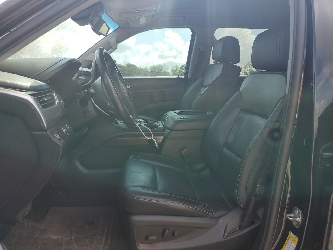 2018 Chevrolet Tahoe VIN 1GNSKBKCXJR327404 Copart auction photo, burn damage thumbnail 7